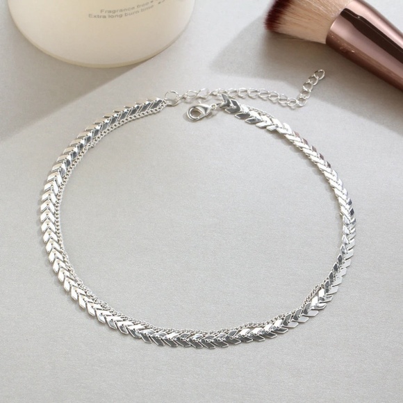 Simple 2 Chain one Clasp Gold or Silver Fishbone Necklace - Picture 3 of 6